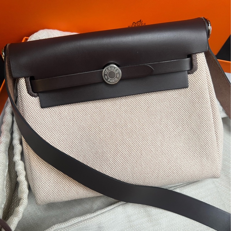 HERMES · 愛馬仕烏木銀扣miniherbag單肩包-1