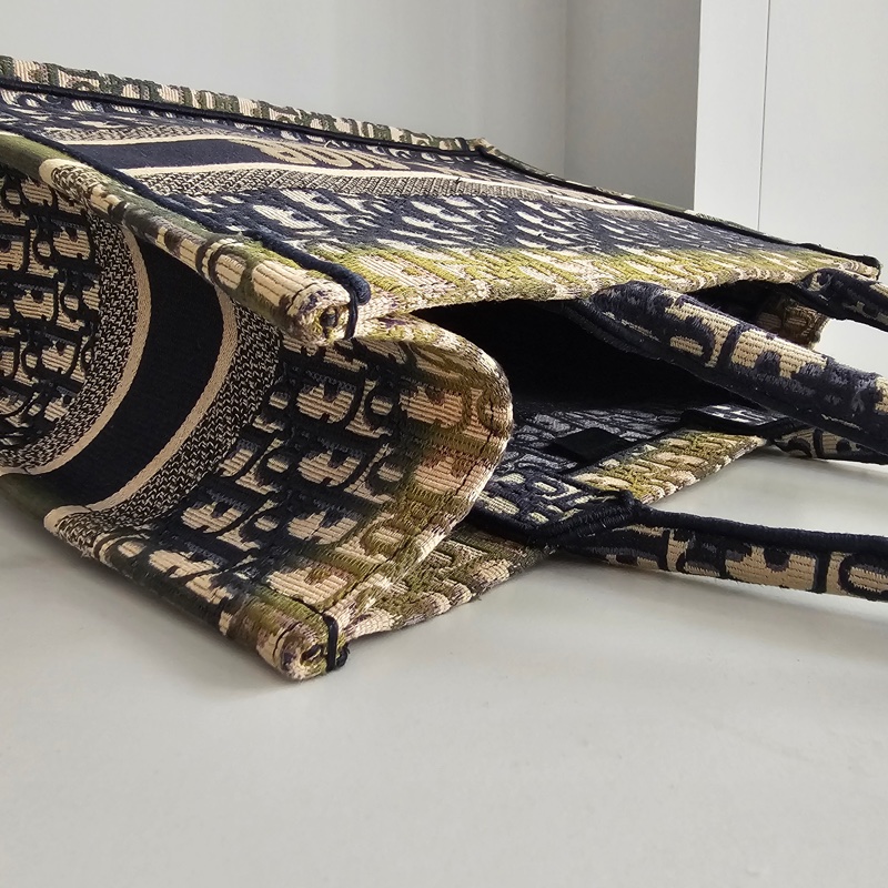 Dior book tote藍 中號-4