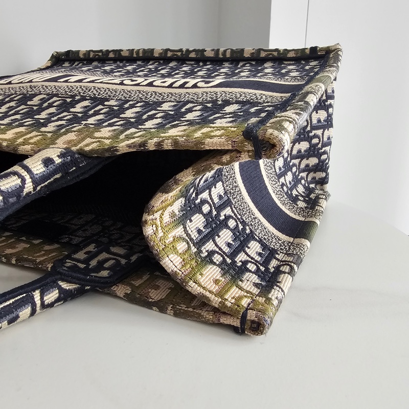 Dior book tote藍 中號-5