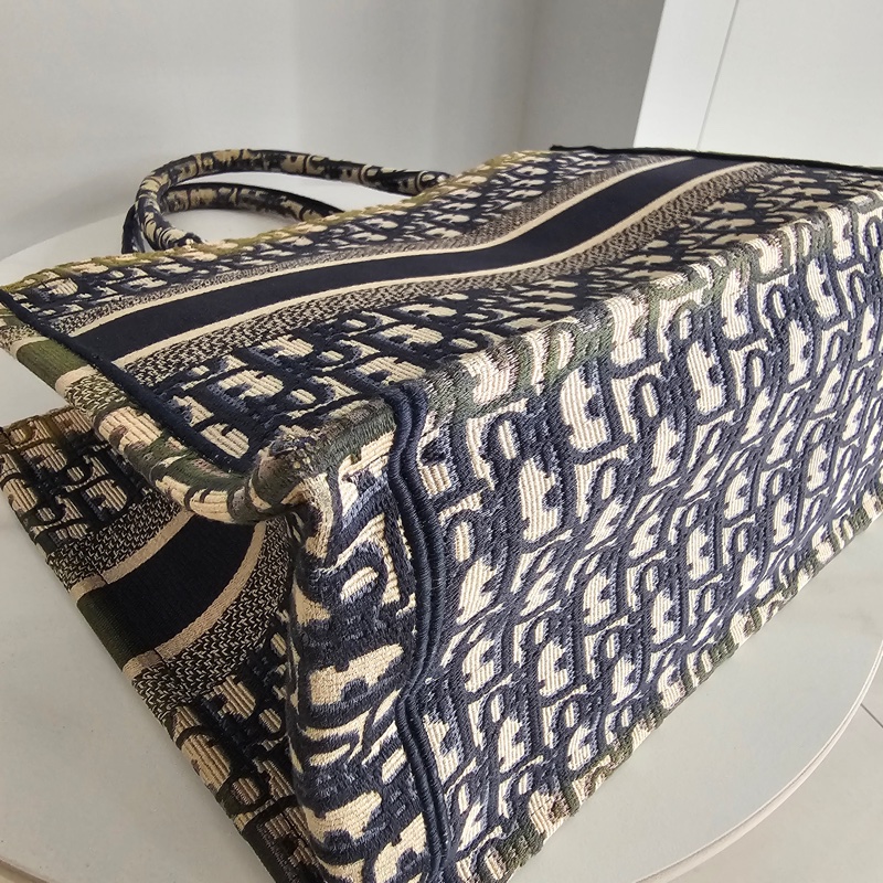 Dior book tote藍 中號-8