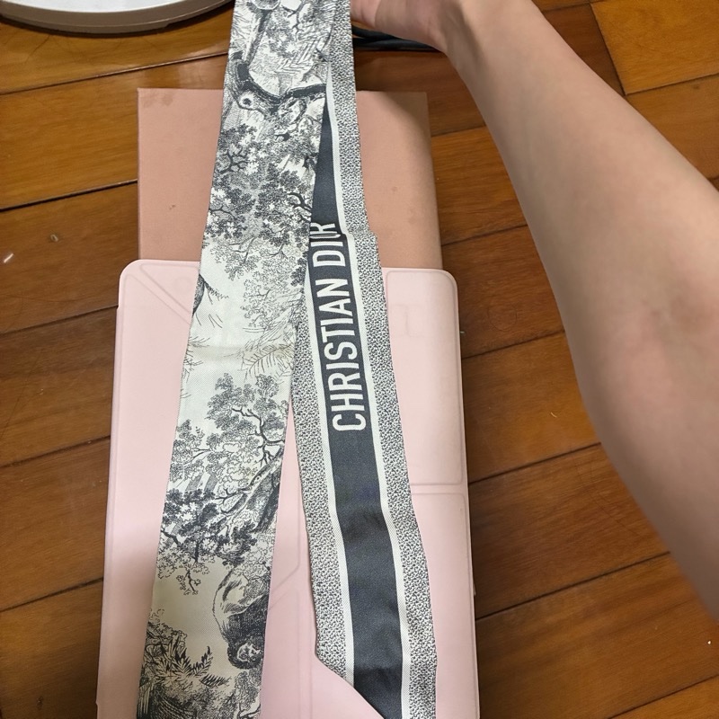 Dior Toile de Jouy Sauvage 法式印花圖騰 Mitzah 絲巾-3