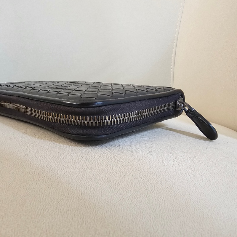 BV 黑色寬版拉鍊長夾-2