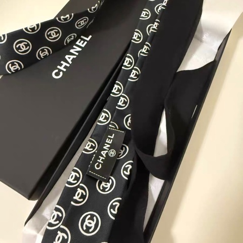 Chanel香奈兒爆款小絲巾