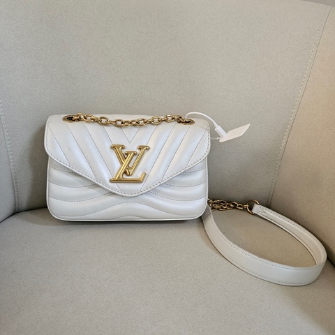 LV白色金鏈wave 鏈包