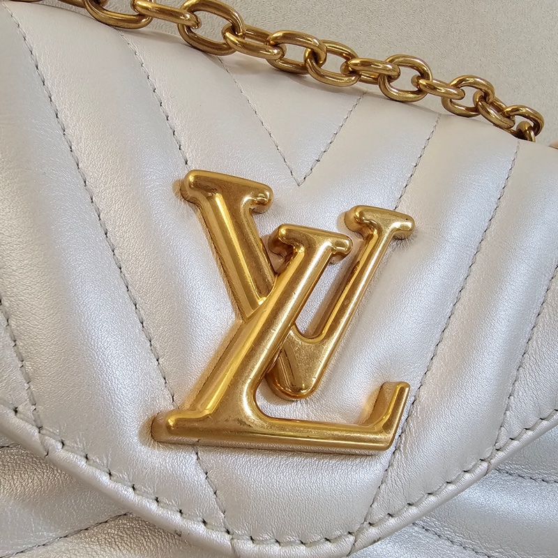 LV白色金鏈wave 鏈包-3