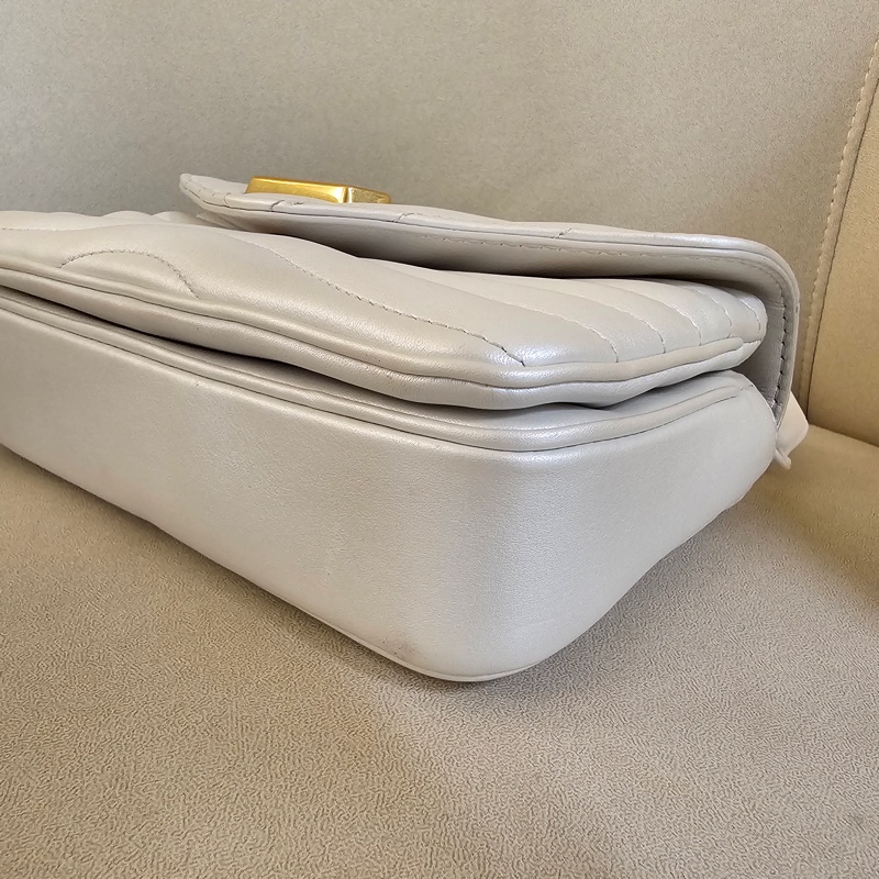 LV白色金鏈wave 鏈包-17