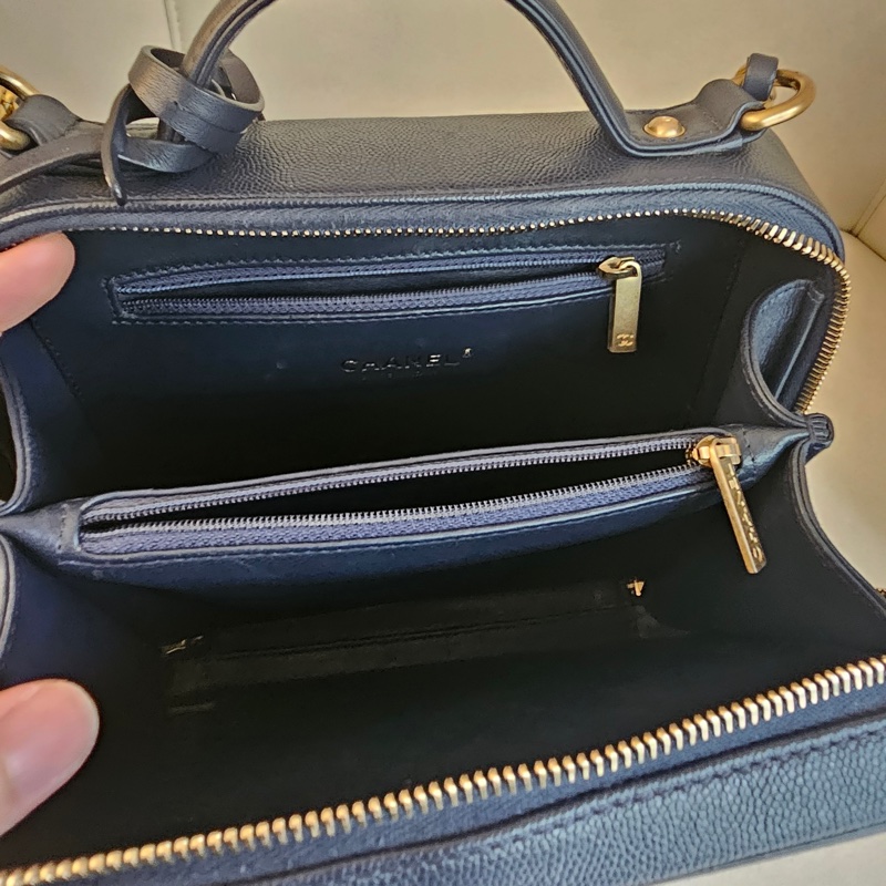 Chanel vanity21 藍色荔枝-13