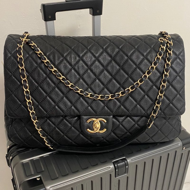 Chanel 超大型 黑金牛XXL機場包 MAXI機場包-10