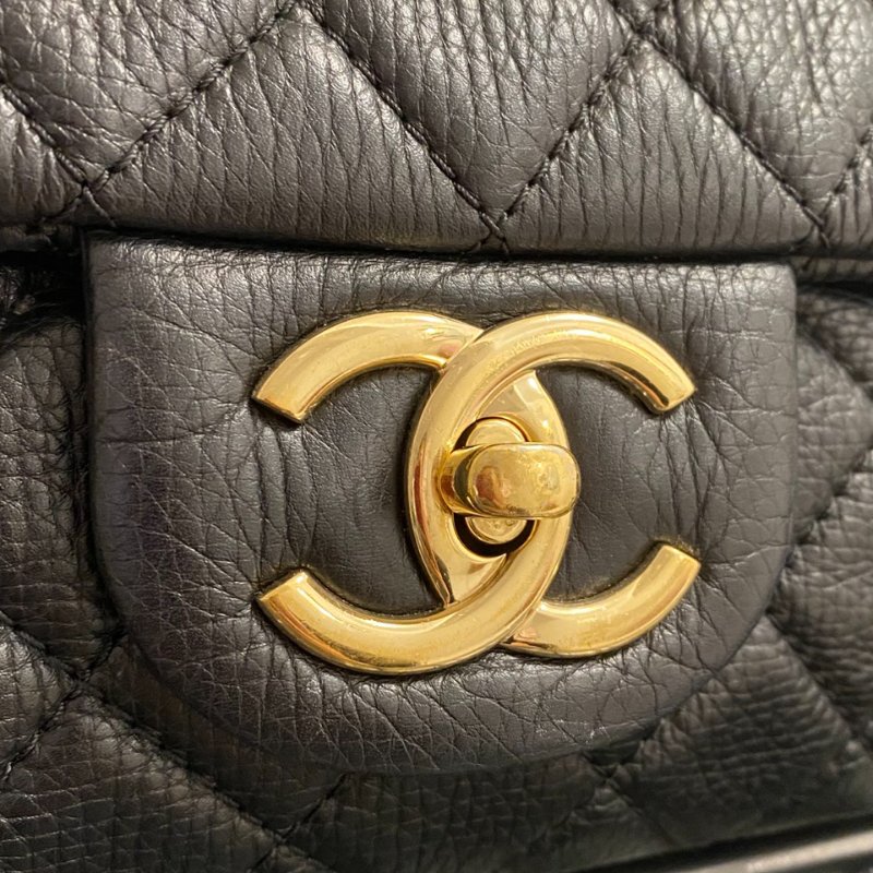 Chanel 超大型 黑金牛XXL機場包 MAXI機場包-22