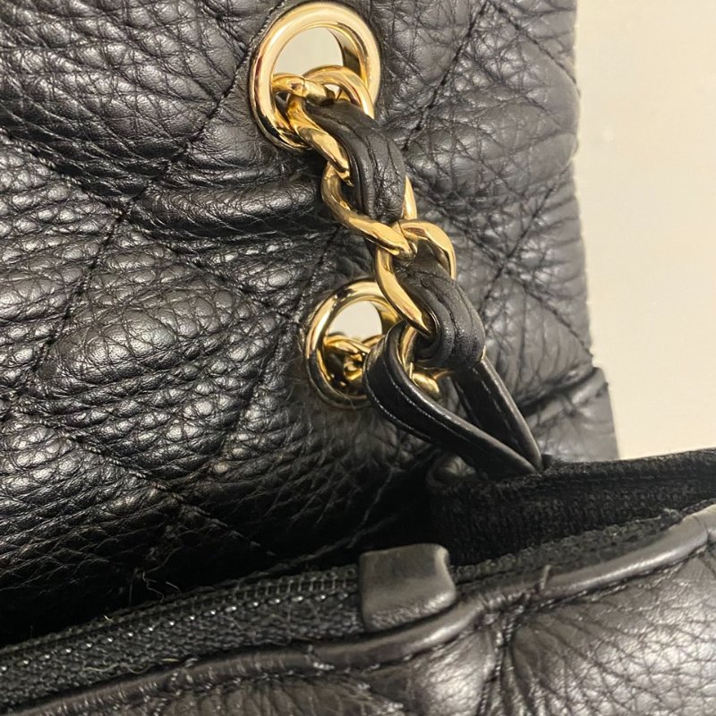 Chanel 超大型 黑金牛XXL機場包 MAXI機場包-25