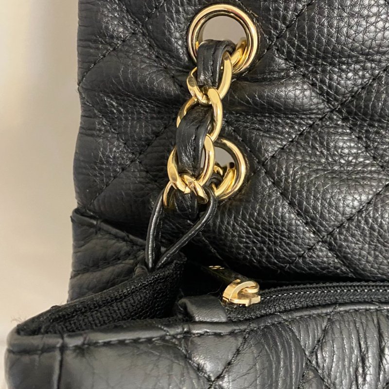 Chanel 超大型 黑金牛XXL機場包 MAXI機場包-26