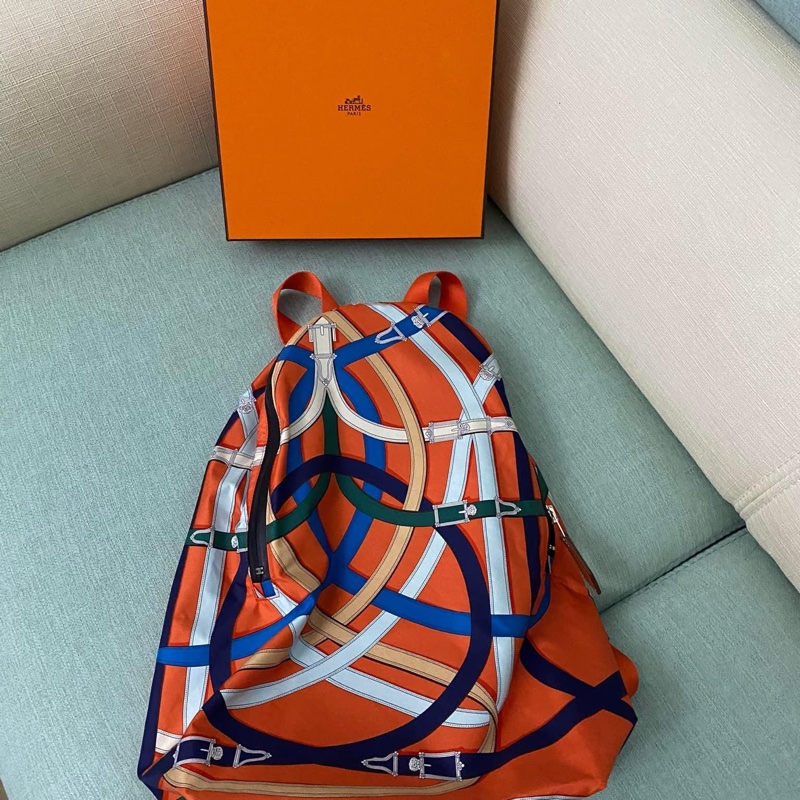 Hermes 絲巾後背包-1