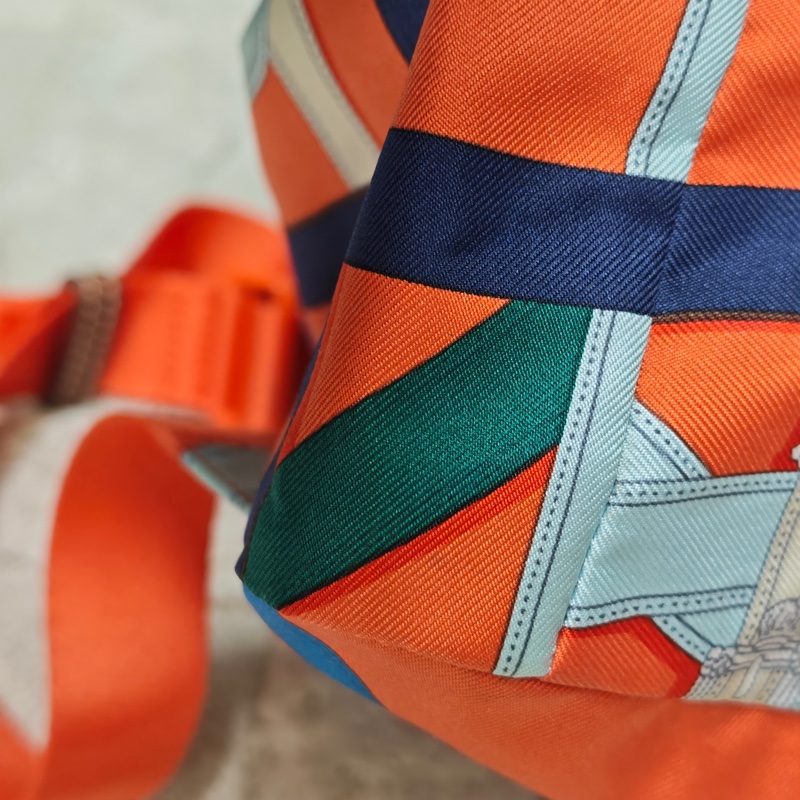 Hermes 絲巾後背包-13