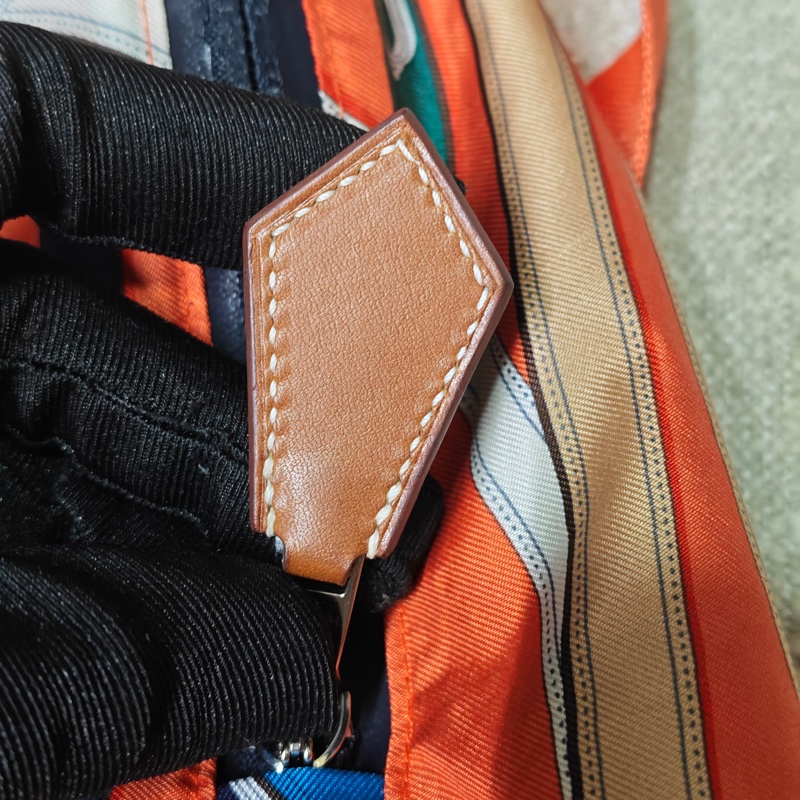 Hermes 絲巾後背包-15