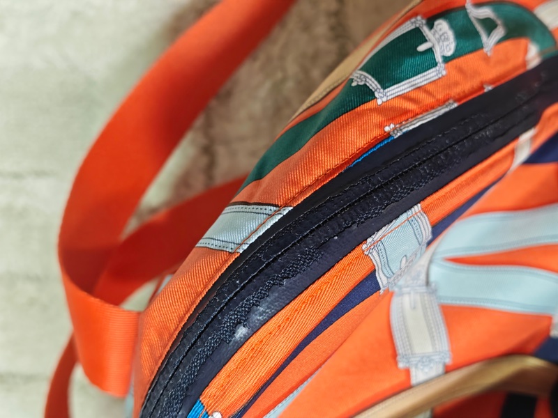 Hermes 絲巾後背包-21