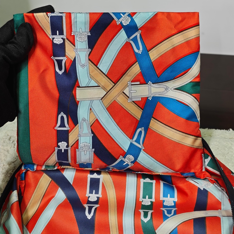Hermes 絲巾後背包-40