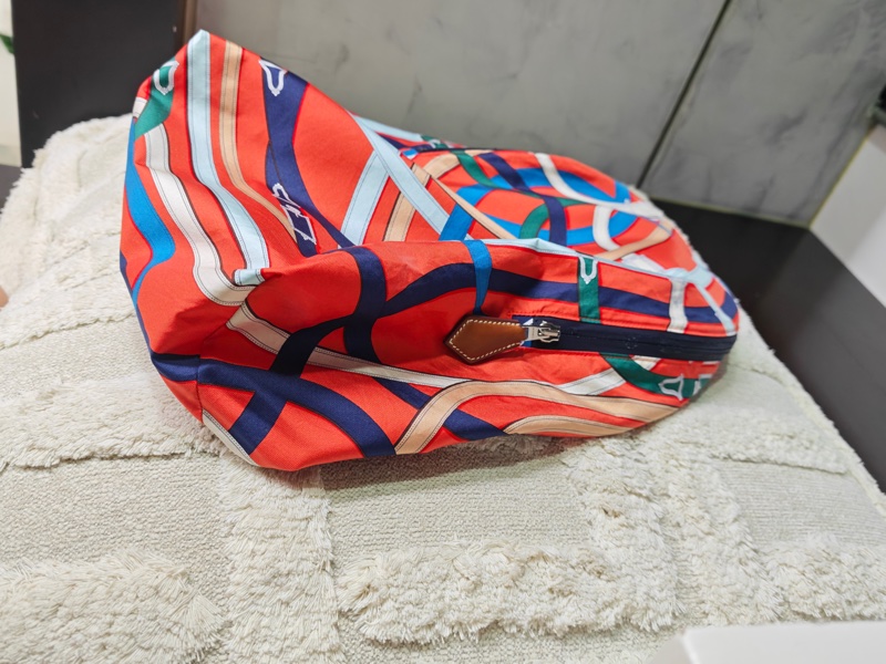 Hermes 絲巾後背包-44