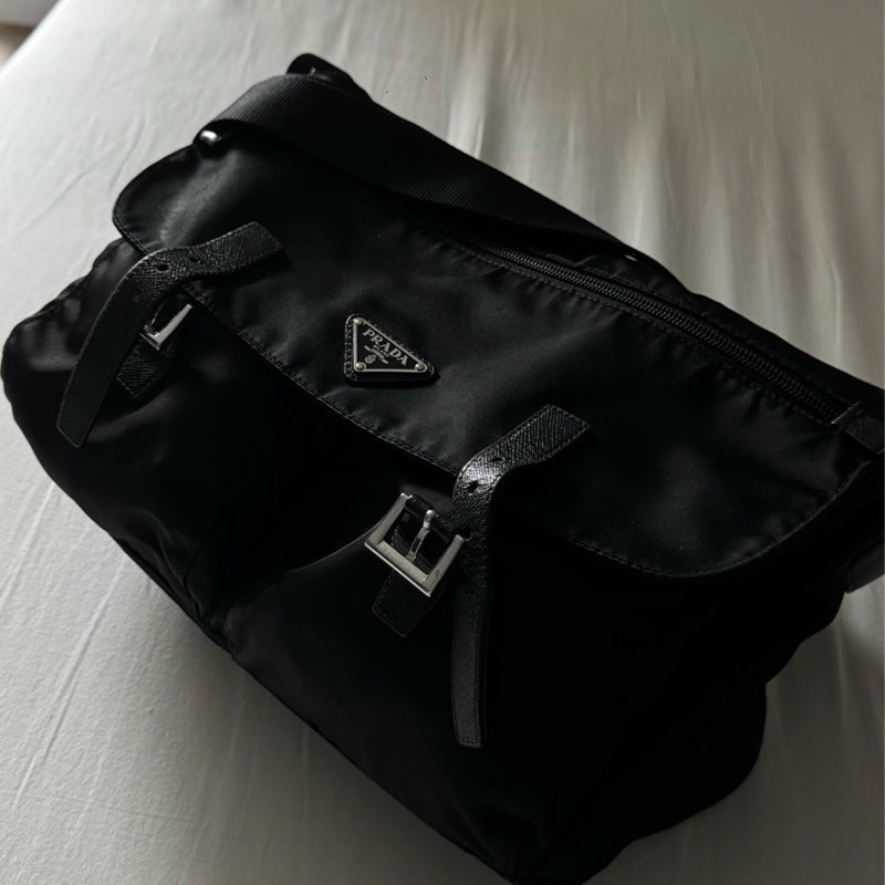 PRADA PATTINA 尼龍側背包-0