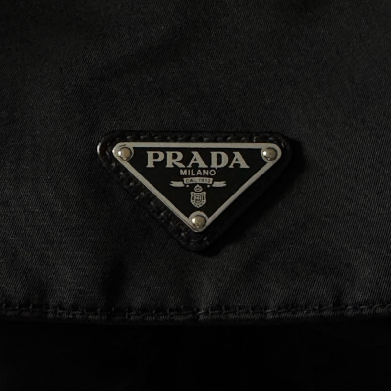 PRADA PATTINA 尼龍側背包-6
