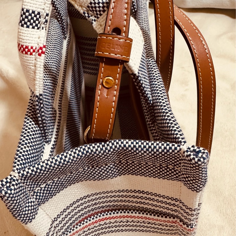 Celine 皮標凱旋門撞色條紋托特包（藍白）-14