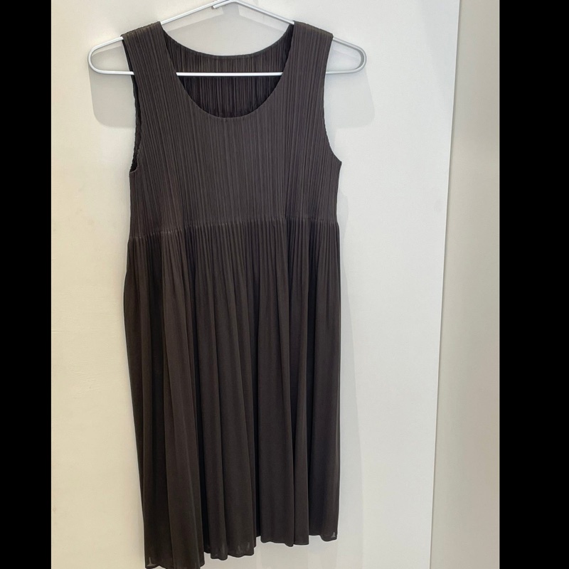 ▪️富貴選物FUGUEI▪️PP 三宅一生 精典必入 岩灰色 泡芙短洋裝 連衣裙-0