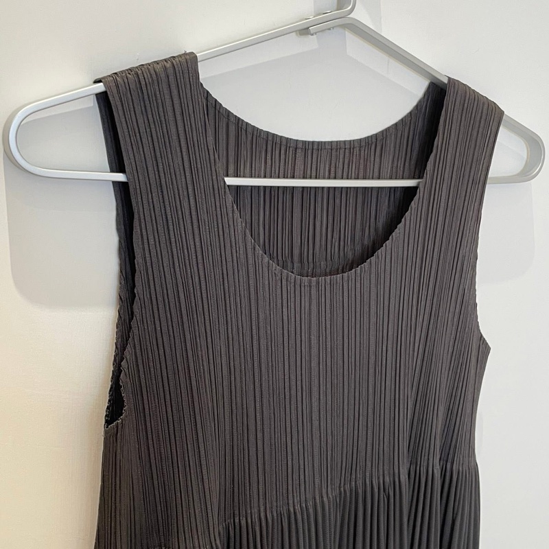 ▪️富貴選物FUGUEI▪️PP 三宅一生 精典必入 岩灰色 泡芙短洋裝 連衣裙-3