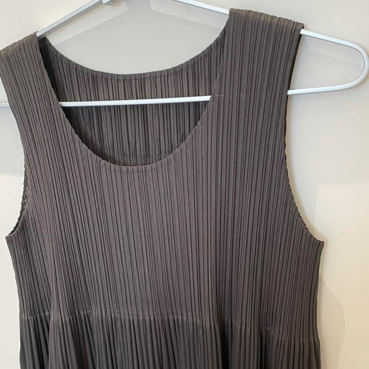 ▪️富貴選物FUGUEI▪️PP 三宅一生 精典必入 岩灰色 泡芙短洋裝 連衣裙-4