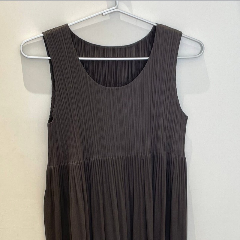 ▪️富貴選物FUGUEI▪️PP 三宅一生 精典必入 岩灰色 泡芙短洋裝 連衣裙-11