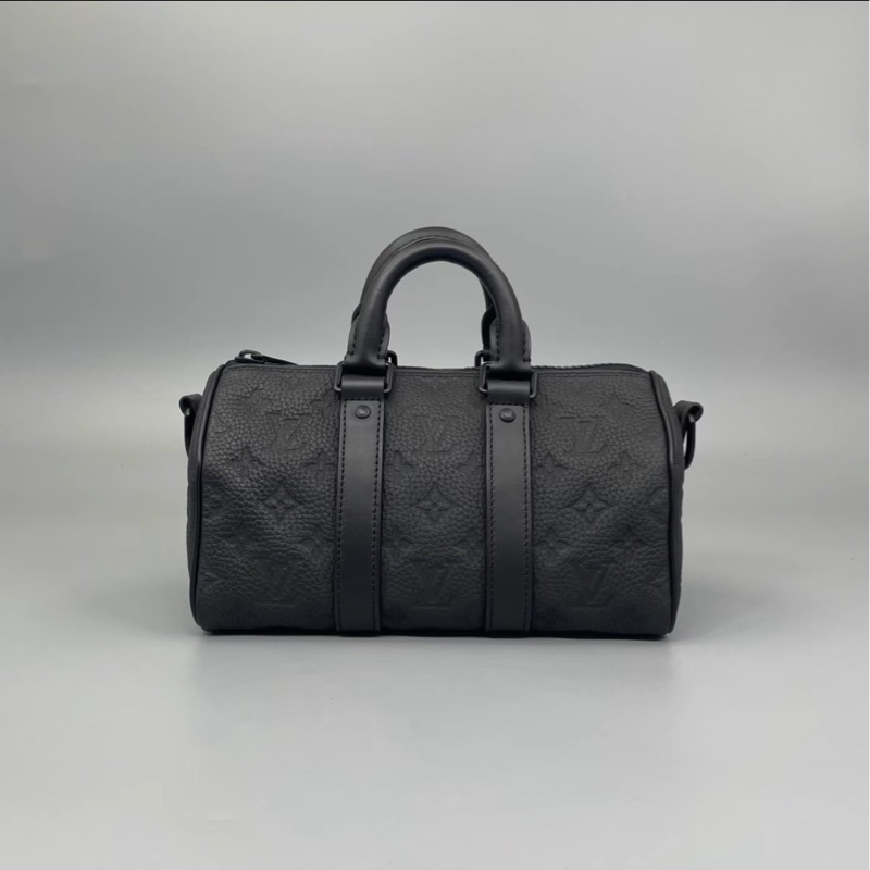 低調俐落款😎lv路易威登全皮黑色老花壓紋黑武士keepall25手提單肩斜挎包-10