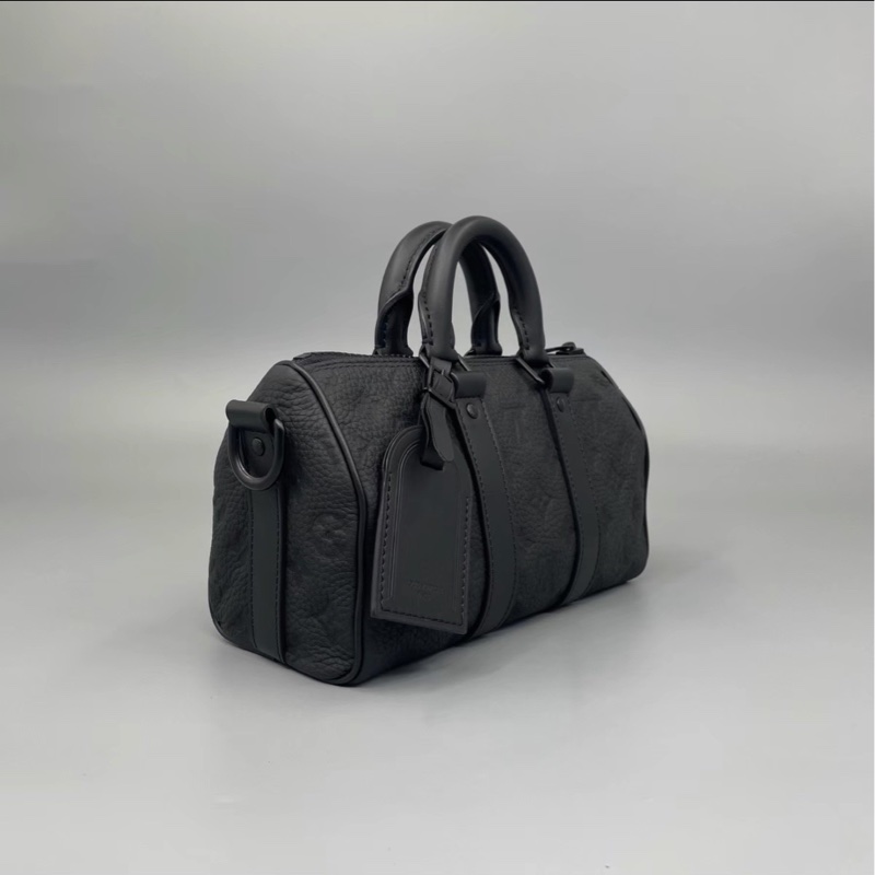低調俐落款😎lv路易威登全皮黑色老花壓紋黑武士keepall25手提單肩斜挎包-14