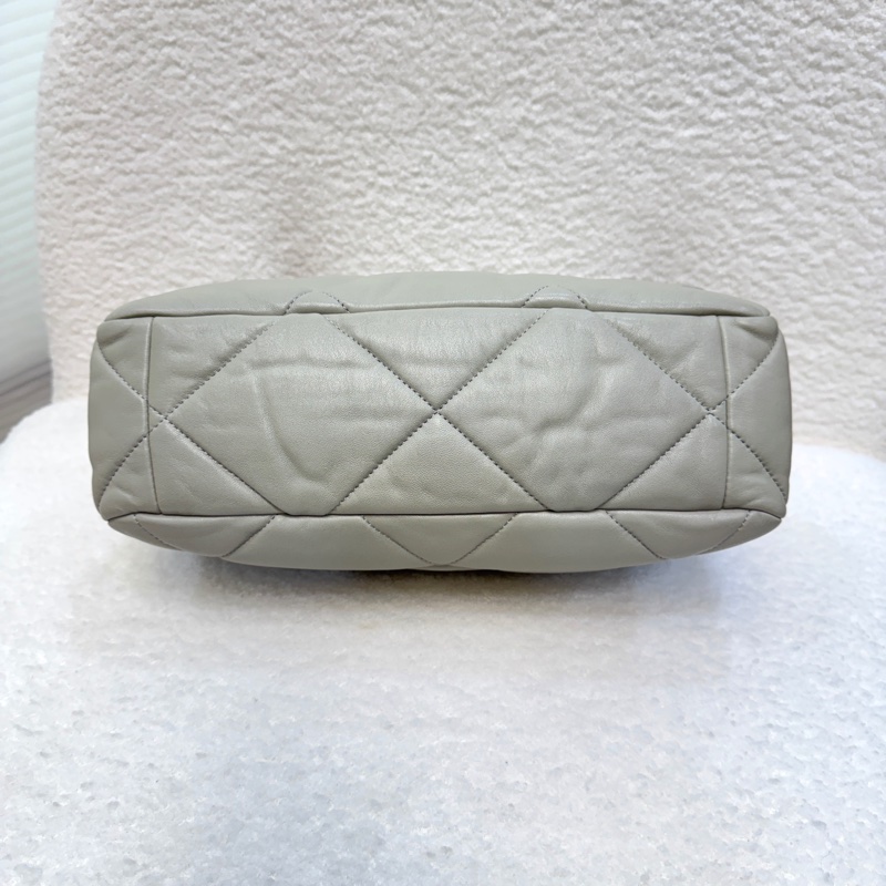 🕊️絕美氣質色Chanel 19 Bag 30cm 鼠尾草灰 🤍 香奈兒21K 季節限量山羊皮銀釦 AS1161-8