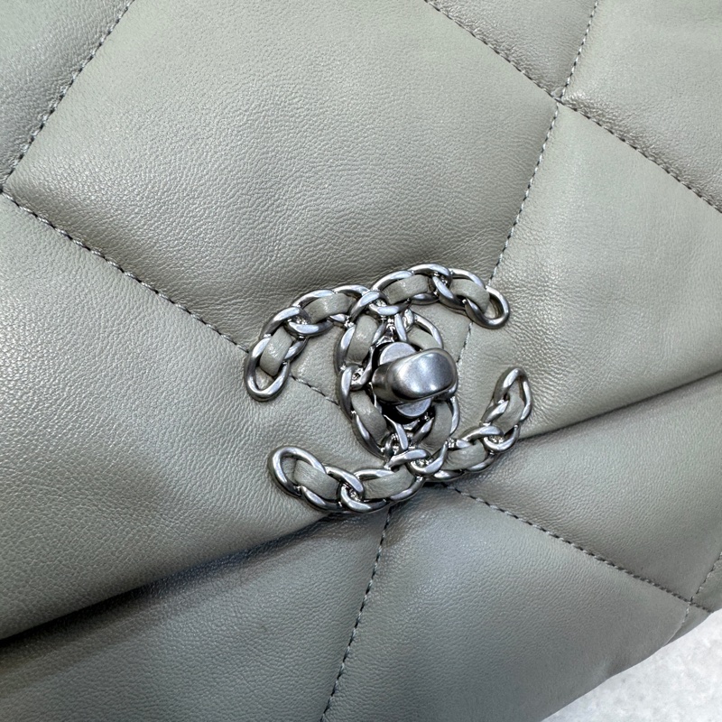 🕊️絕美氣質色Chanel 19 Bag 30cm 鼠尾草灰 🤍 香奈兒21K 季節限量山羊皮銀釦 AS1161-19