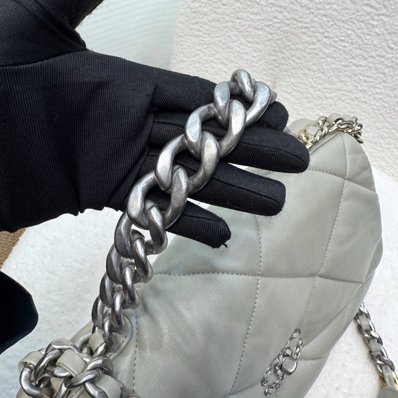 🕊️絕美氣質色Chanel 19 Bag 30cm 鼠尾草灰 🤍 香奈兒21K 季節限量山羊皮銀釦 AS1161-24