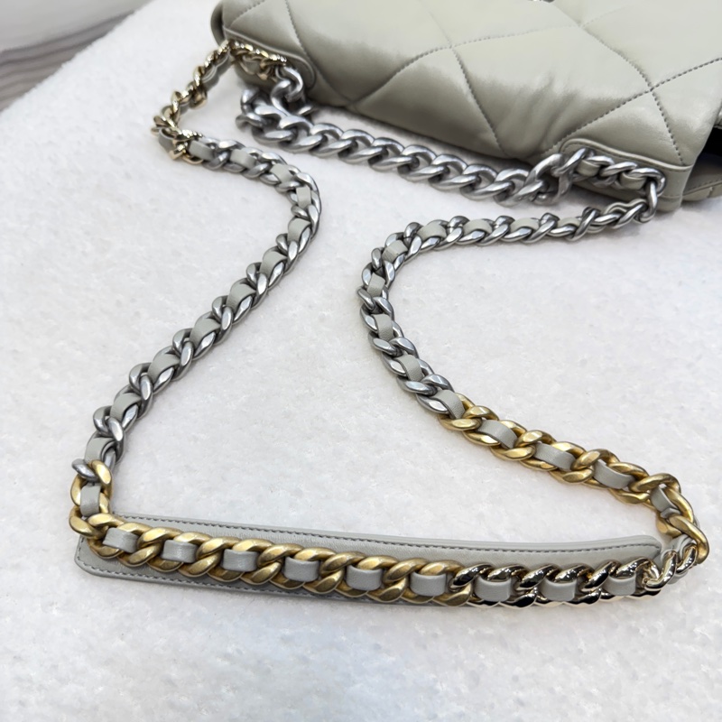 🕊️絕美氣質色Chanel 19 Bag 30cm 鼠尾草灰 🤍 香奈兒21K 季節限量山羊皮銀釦 AS1161-25