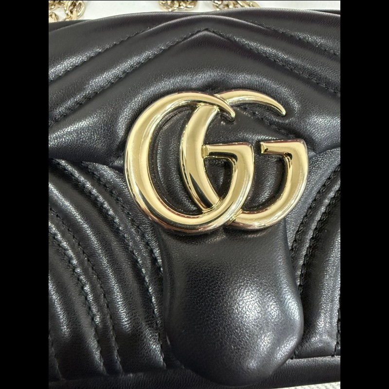 Gucci marmont 小號新款黑色羊皮淡金鏈斜背肩背包-4