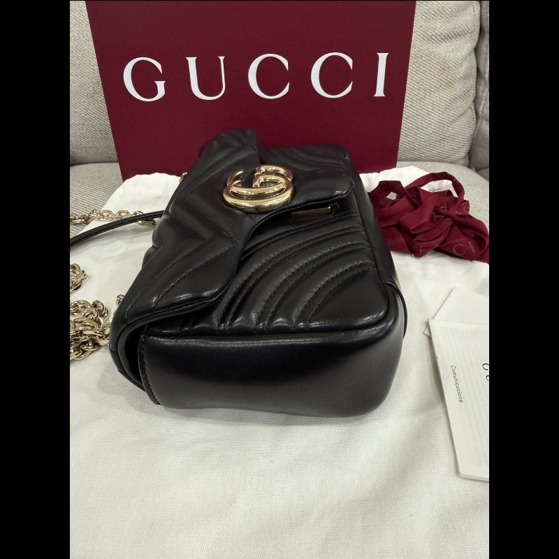 Gucci marmont 小號新款黑色羊皮淡金鏈斜背肩背包-7