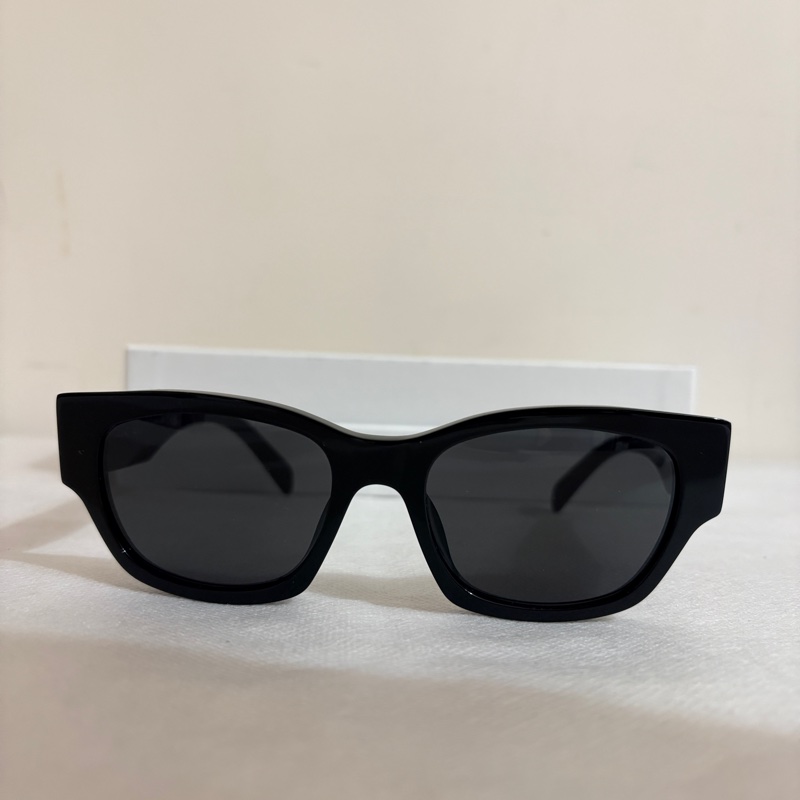 CELINE 黑貓眼型鏡框墨鏡組合-1