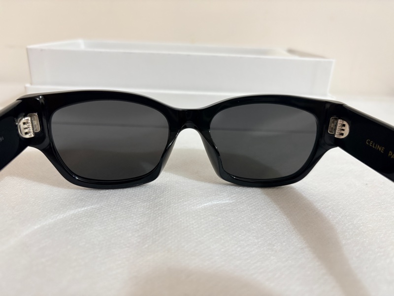 CELINE 黑貓眼型鏡框墨鏡組合-3