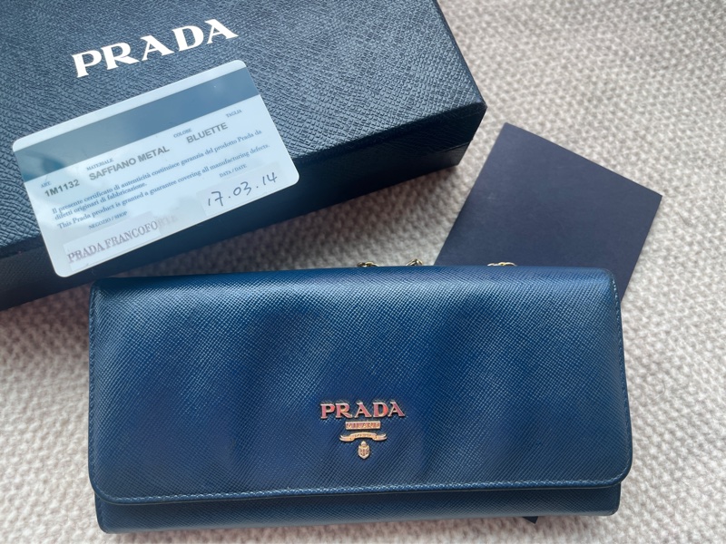 Prada Saffiano 藍色防刮牛皮長夾-1