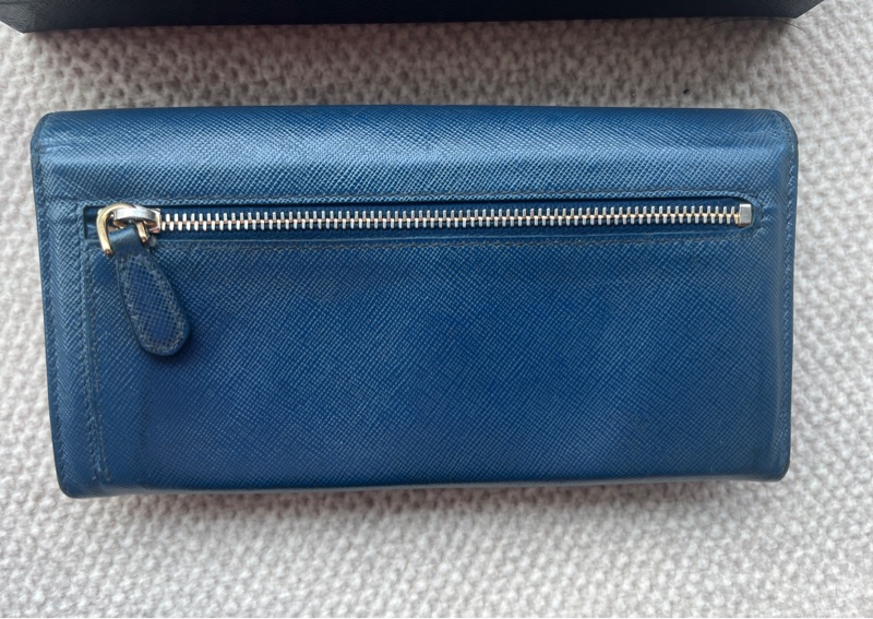 Prada Saffiano 藍色防刮牛皮長夾-9