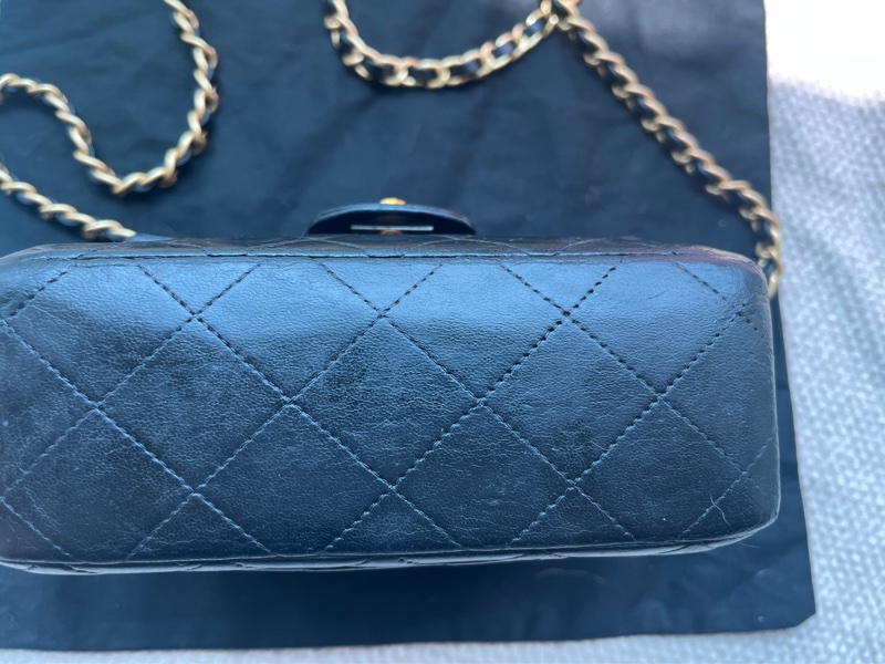Chanel 香奈兒黑金羊小方胖-6