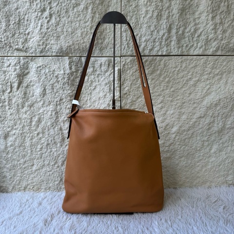 Loewe hobo 子母包/腋下包/托特包