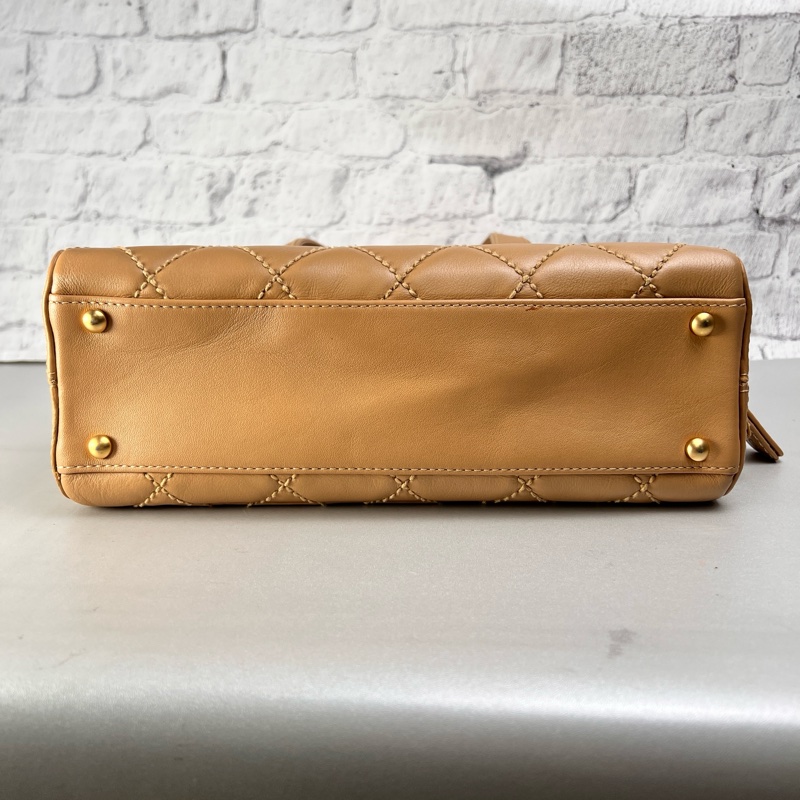 Chanel 奶茶色手提包-9