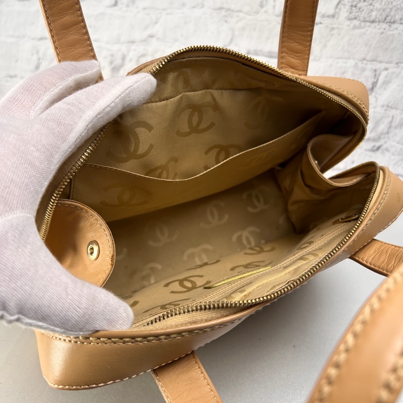 Chanel 奶茶色手提包-14