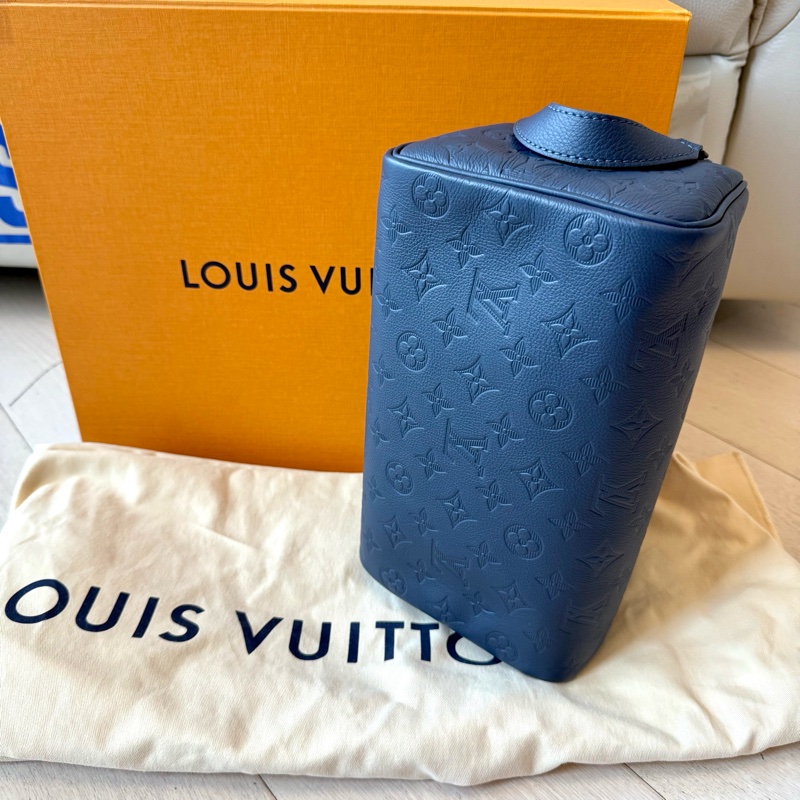 Louis Vuitton Dopp Kit-1