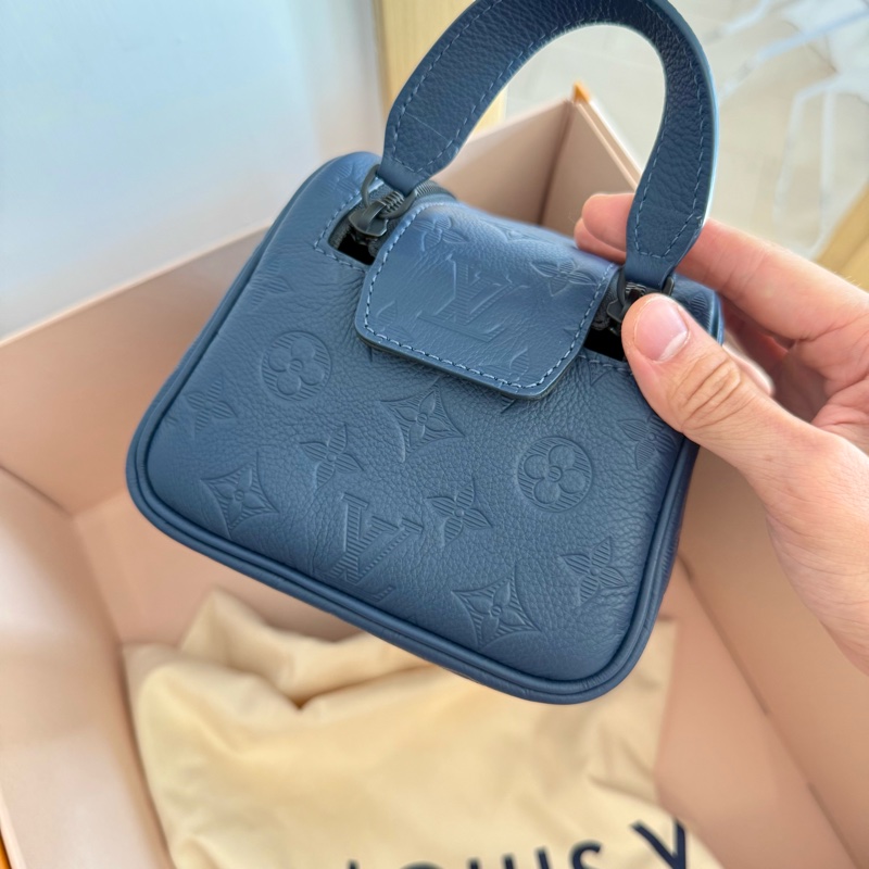 Louis Vuitton Dopp Kit-6