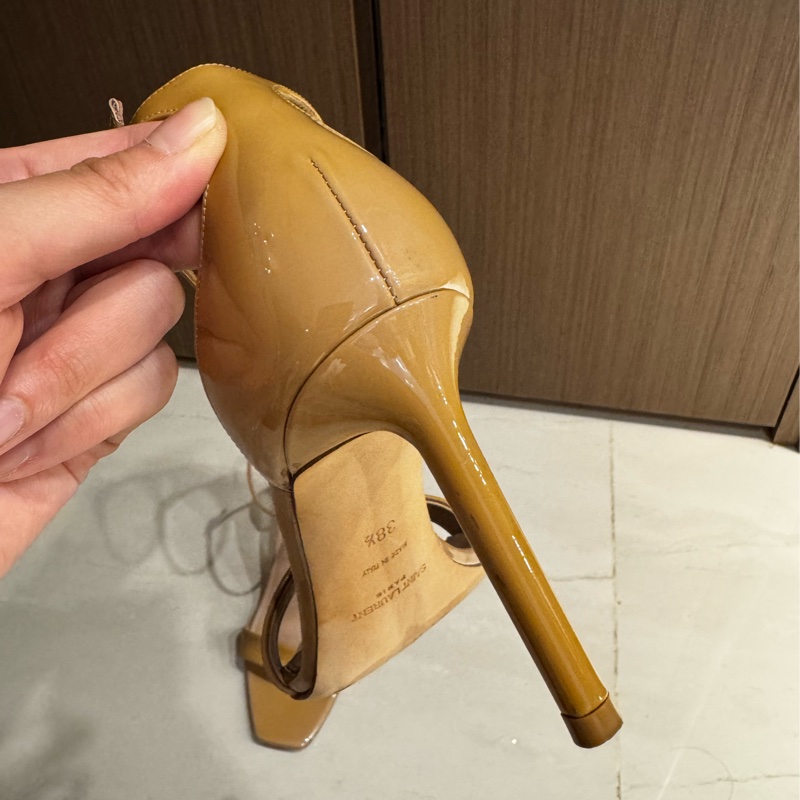 Saint Laurent 膚色漆皮高跟涼鞋-7