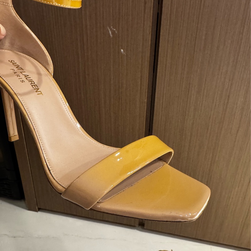 Saint Laurent 膚色漆皮高跟涼鞋-8
