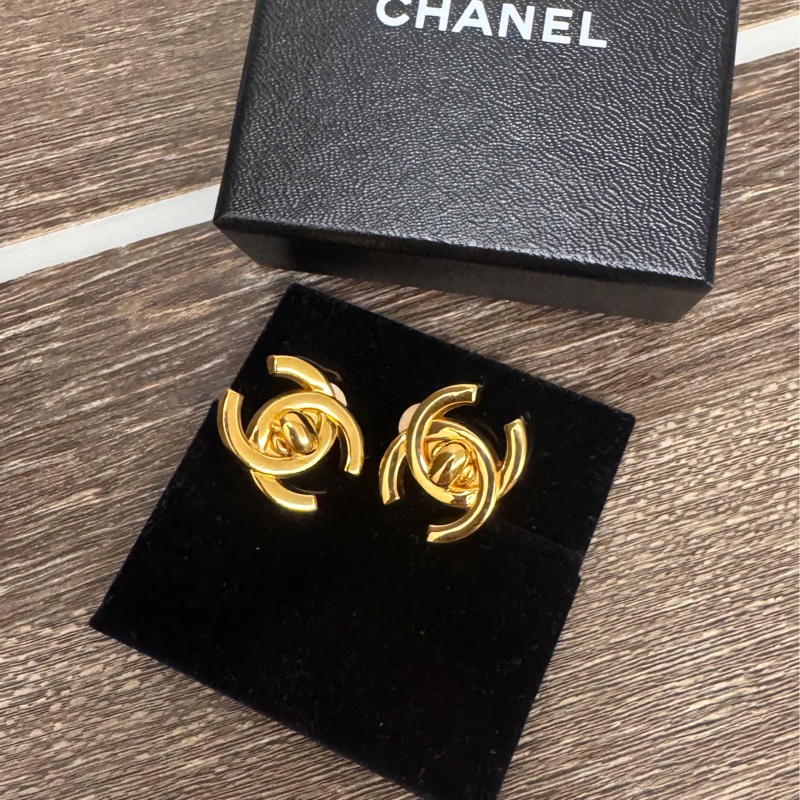 Chanel 香奈兒缺貨款logo書包釦金釦夾式耳環 耳夾-0