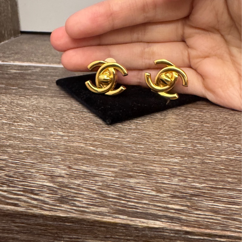 Chanel 香奈兒缺貨款logo書包釦金釦夾式耳環 耳夾-5